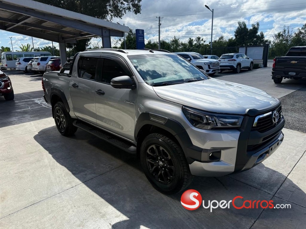 2023 Toyota Hilux CONQUEST — foto 2 / 10