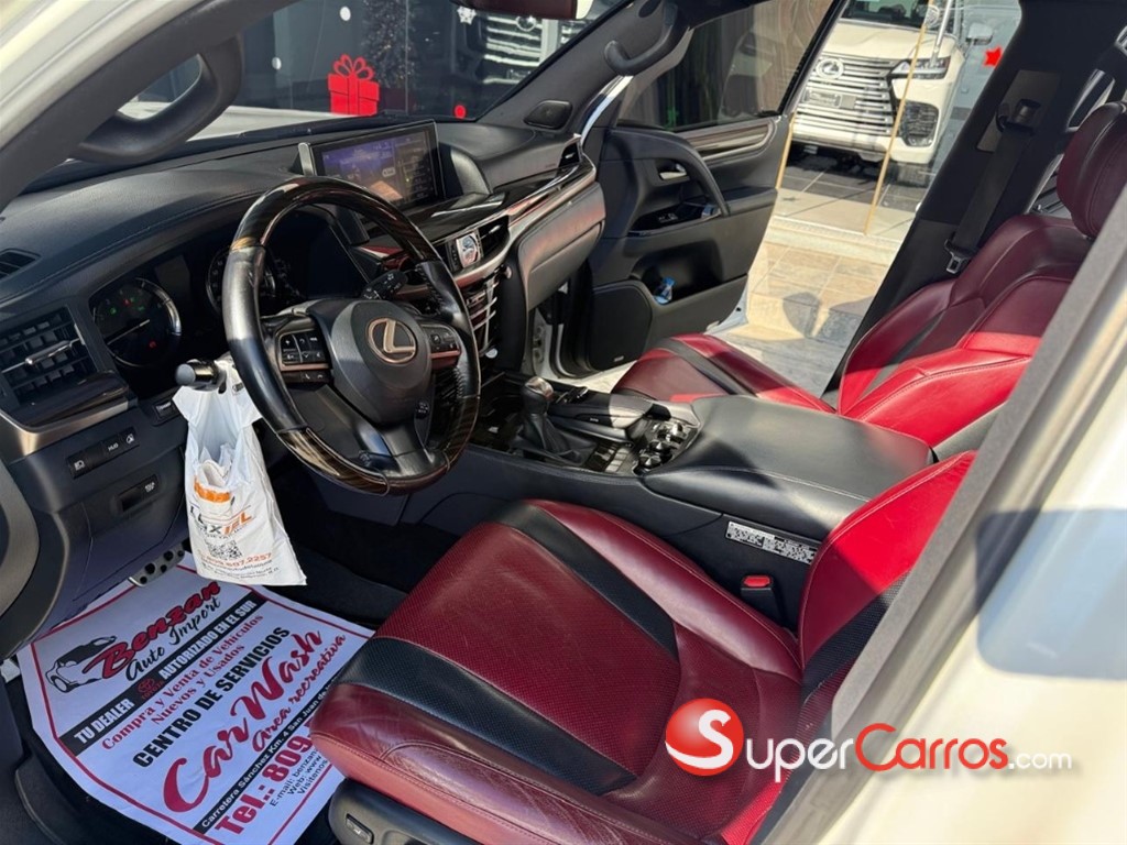 2019 Lexus LX 570 Sport — foto 7 / 10