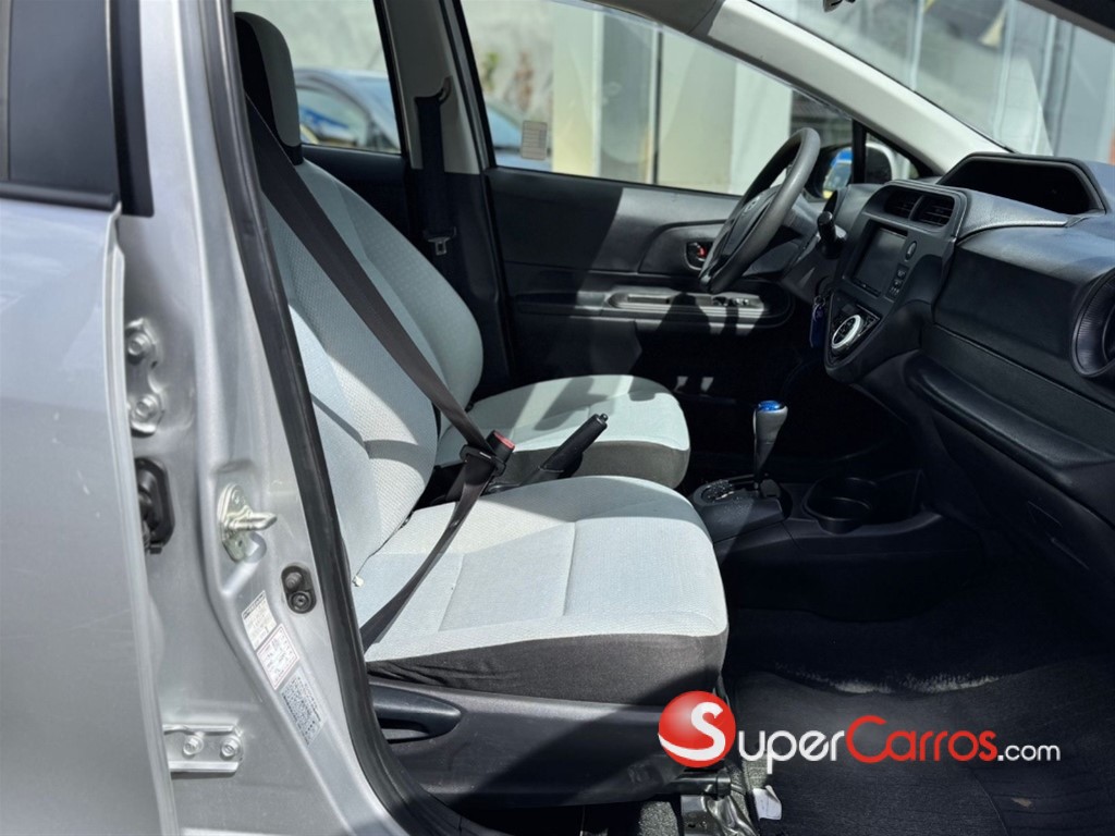 2019 Toyota Aqua — foto 9 / 9