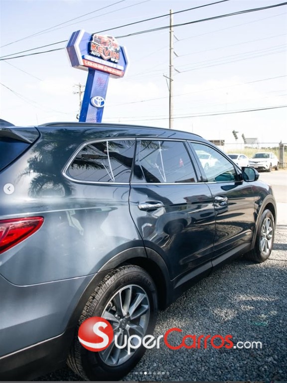 2019 Hyundai Santa Fe — foto 2 / 6