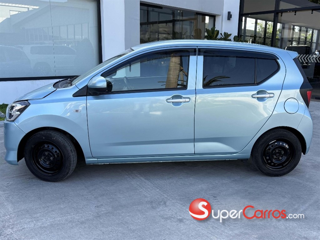 2018 Daihatsu Mira — foto 2 / 7