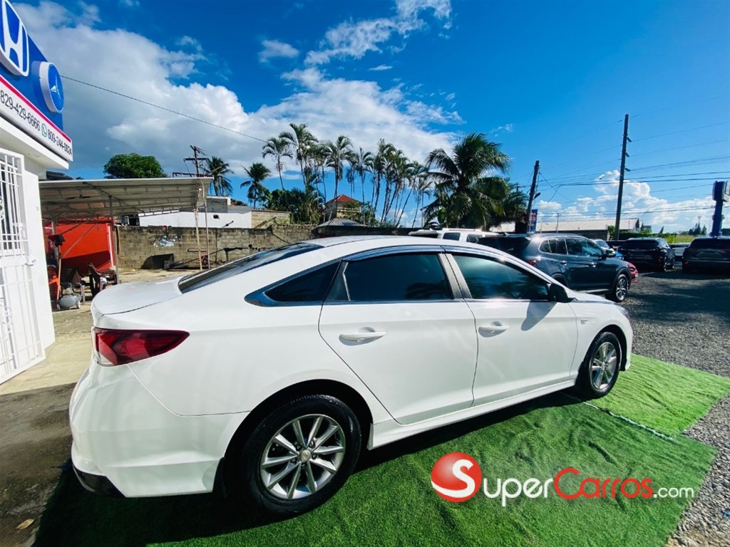 2020 Hyundai Sonata New Rise — foto 6 / 10