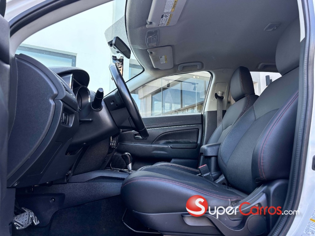 2017 Mitsubishi Motors Outlander Sport — foto 4 / 8