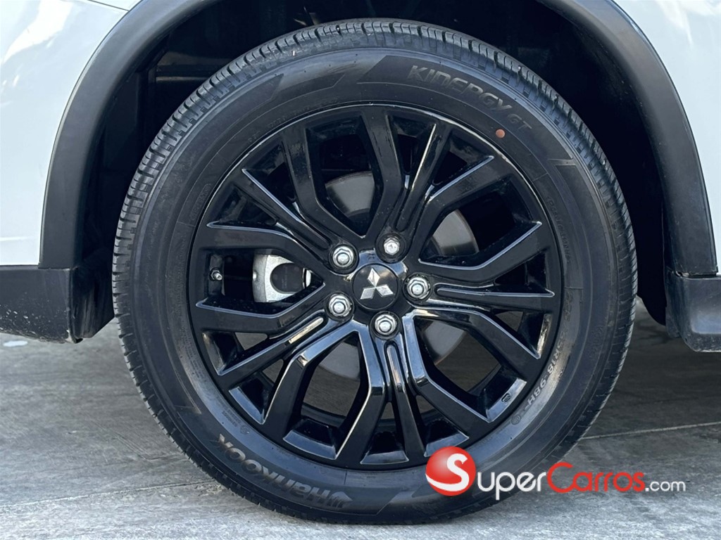 2017 Mitsubishi Motors Outlander Sport — foto 8 / 8