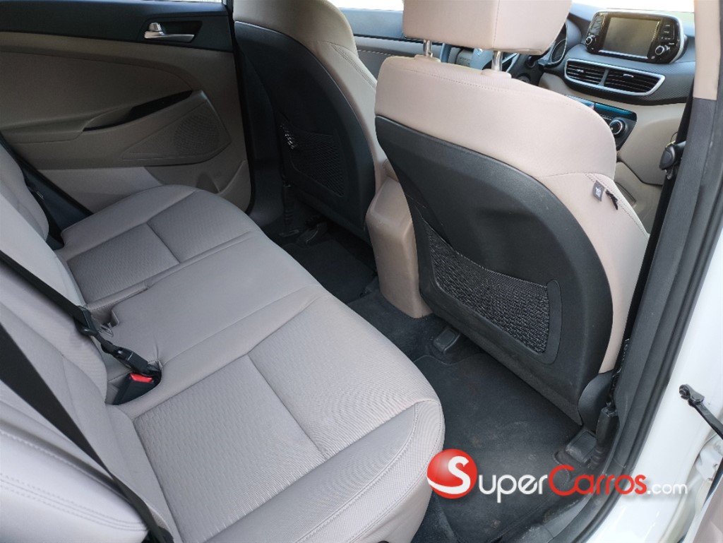 2020 Hyundai Tucson SE — foto 11 / 12