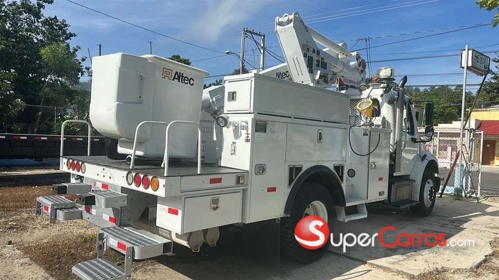 2017 Freightliner M2-106 — foto 3 / 3