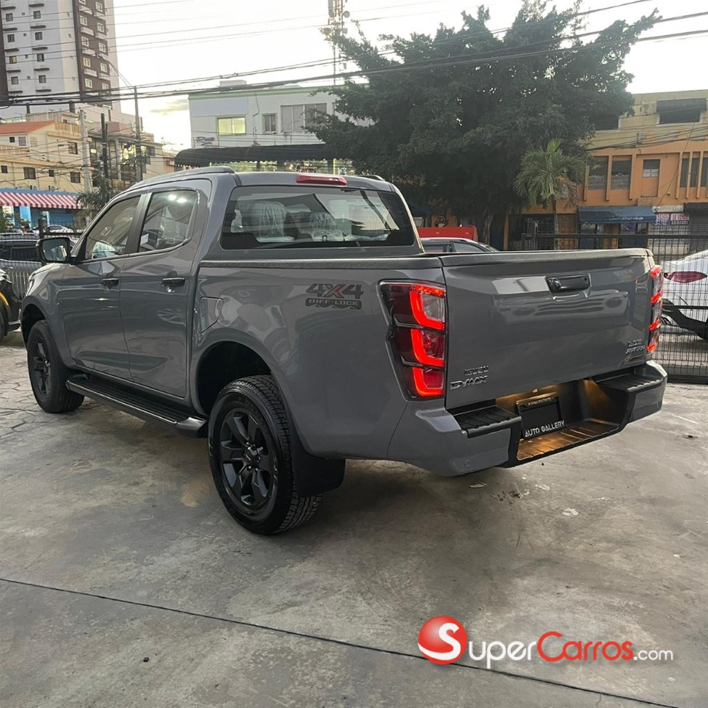 2027 Isuzu DMAX — foto 4 / 9