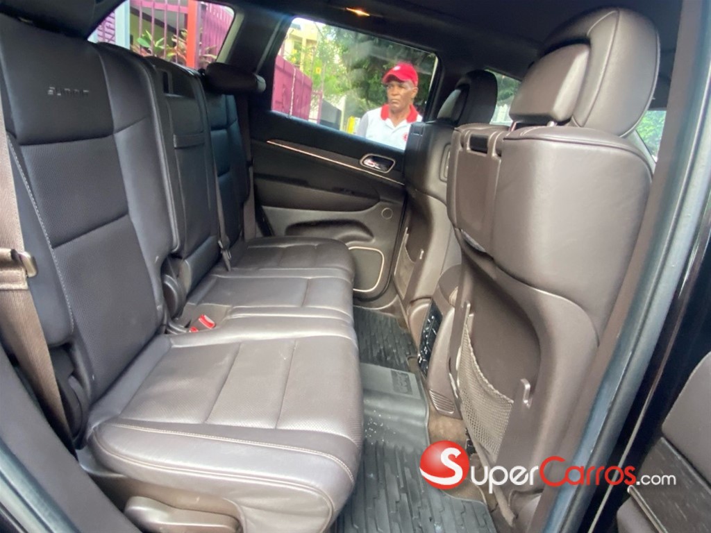 2015 Jeep Grand Cherokee SUMMIT — foto 8 / 12