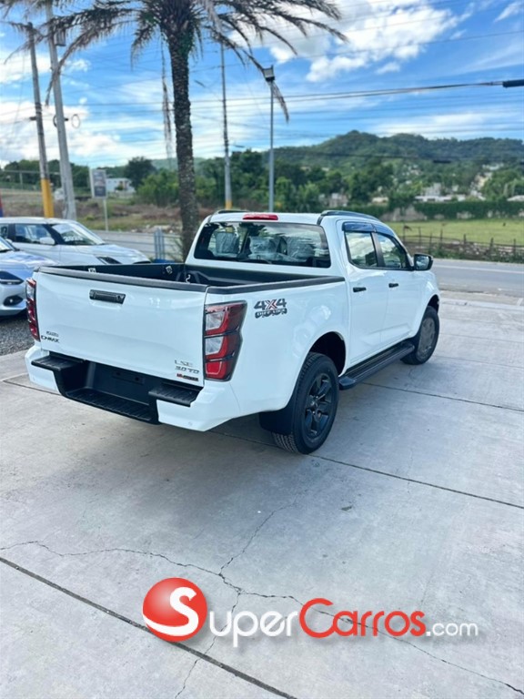 2027 Isuzu DMAX LSE — foto 4 / 7