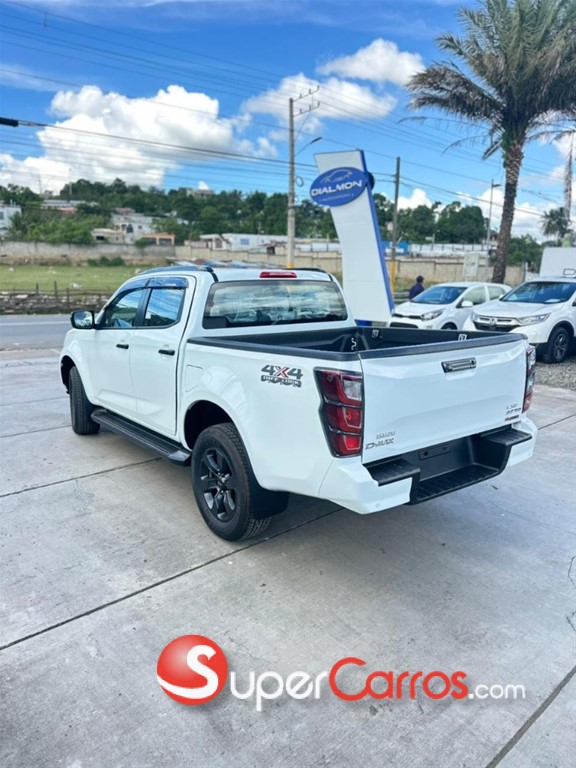 2027 Isuzu DMAX LSE — foto 6 / 7