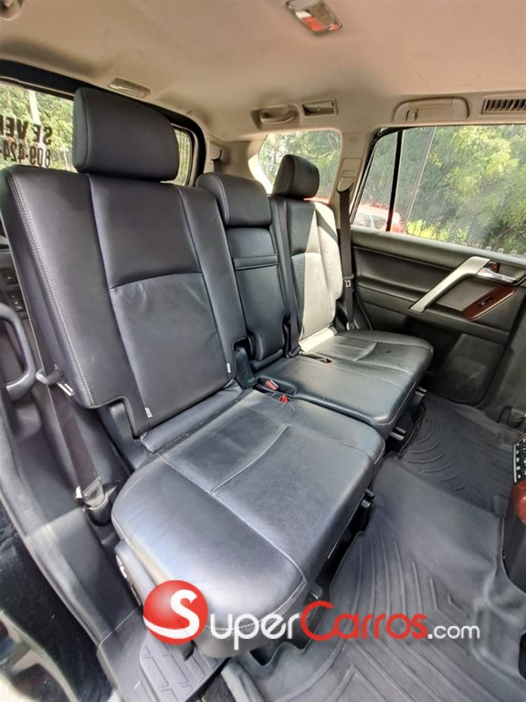2015 Toyota Land Cruiser Prado VXL — foto 9 / 12