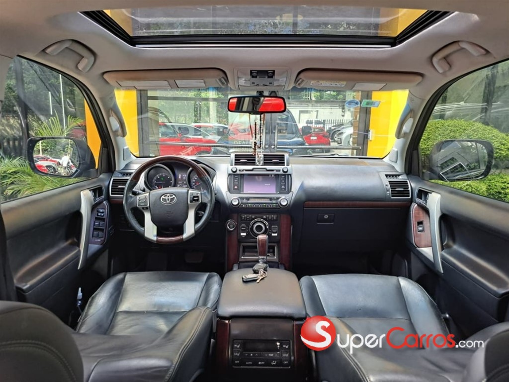 2015 Toyota Land Cruiser Prado VXL — foto 11 / 12