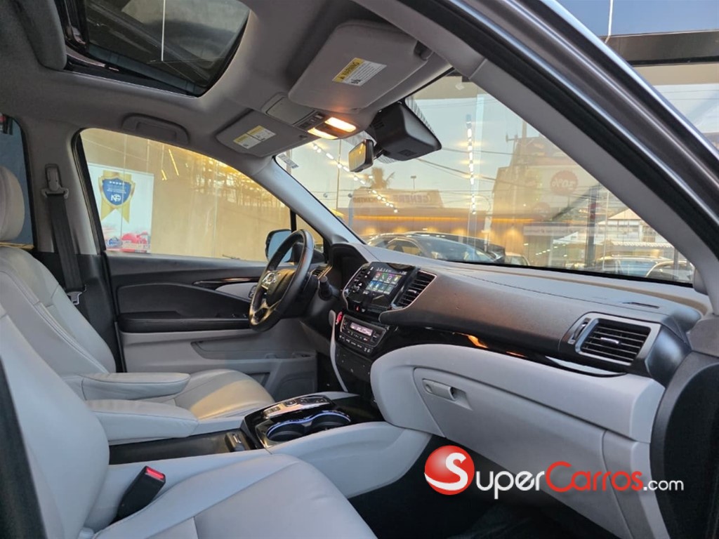 2020 Honda Pilot Touring — foto 4 / 10