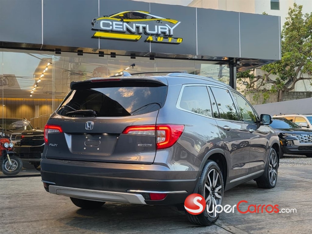 2020 Honda Pilot Touring — foto 8 / 10