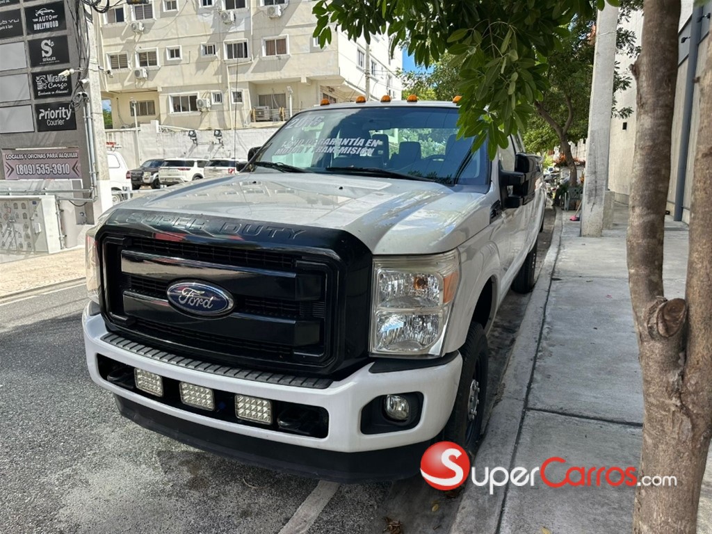 2016 Ford F 250 — foto 2 / 6