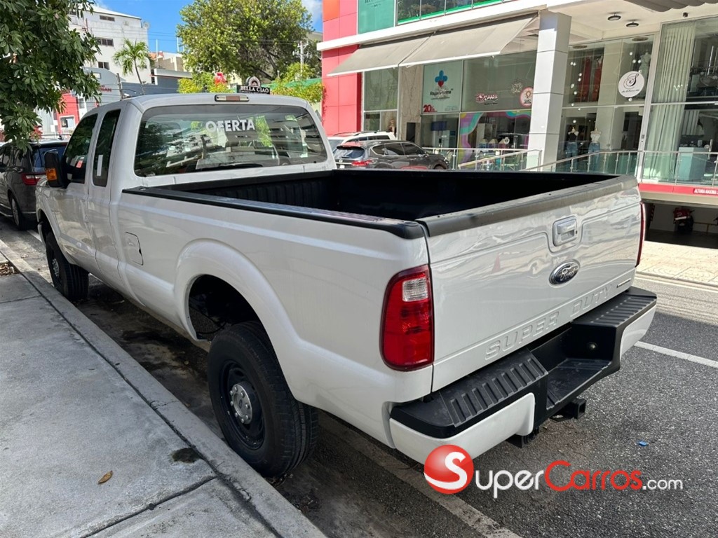 2016 Ford F 250 — foto 3 / 6