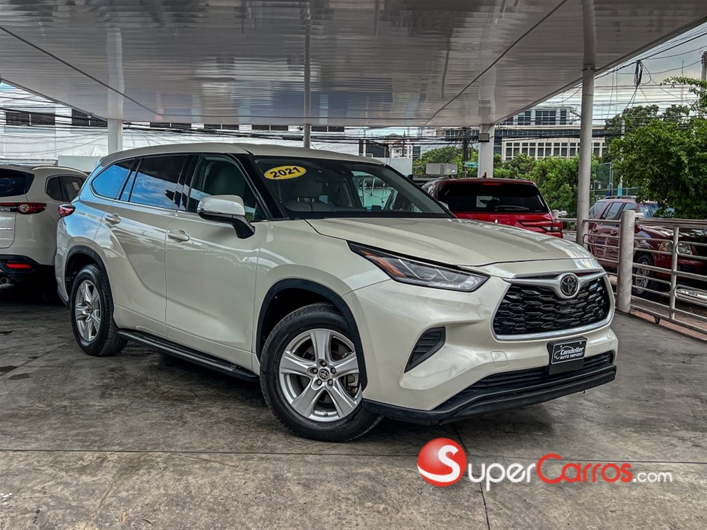 2021 Toyota Highlander LE