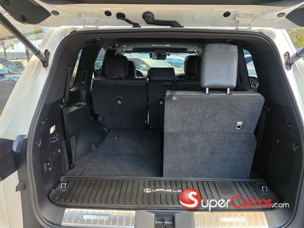 2023 Lexus LX 600 Luxury — foto 5 / 9