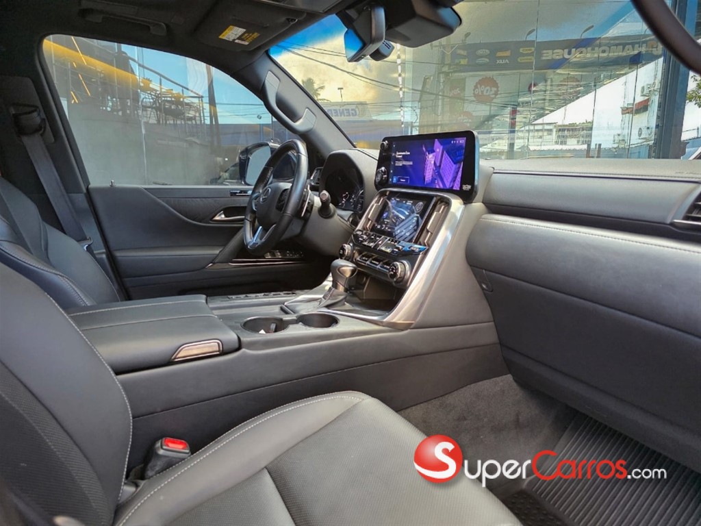 2023 Lexus LX 600 Luxury — foto 8 / 9