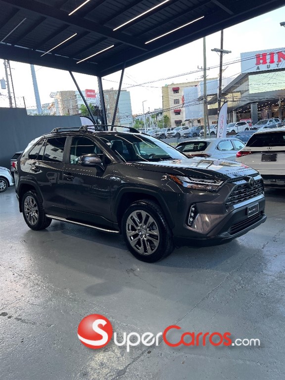 2021 Toyota RAV4 XLE Premium — foto 2 / 10