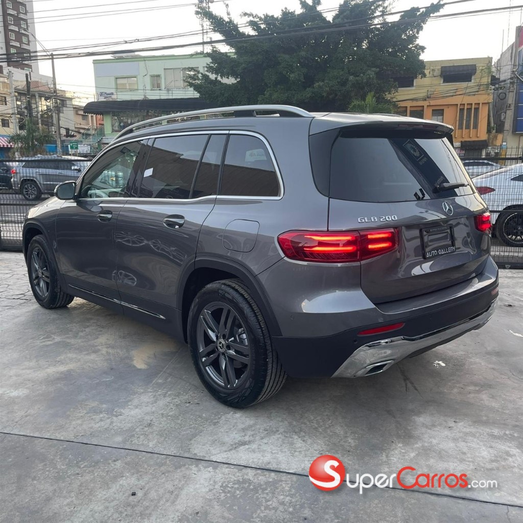 2026 Mercedes-Benz Clase GLB 200 Progressive — foto 4 / 12