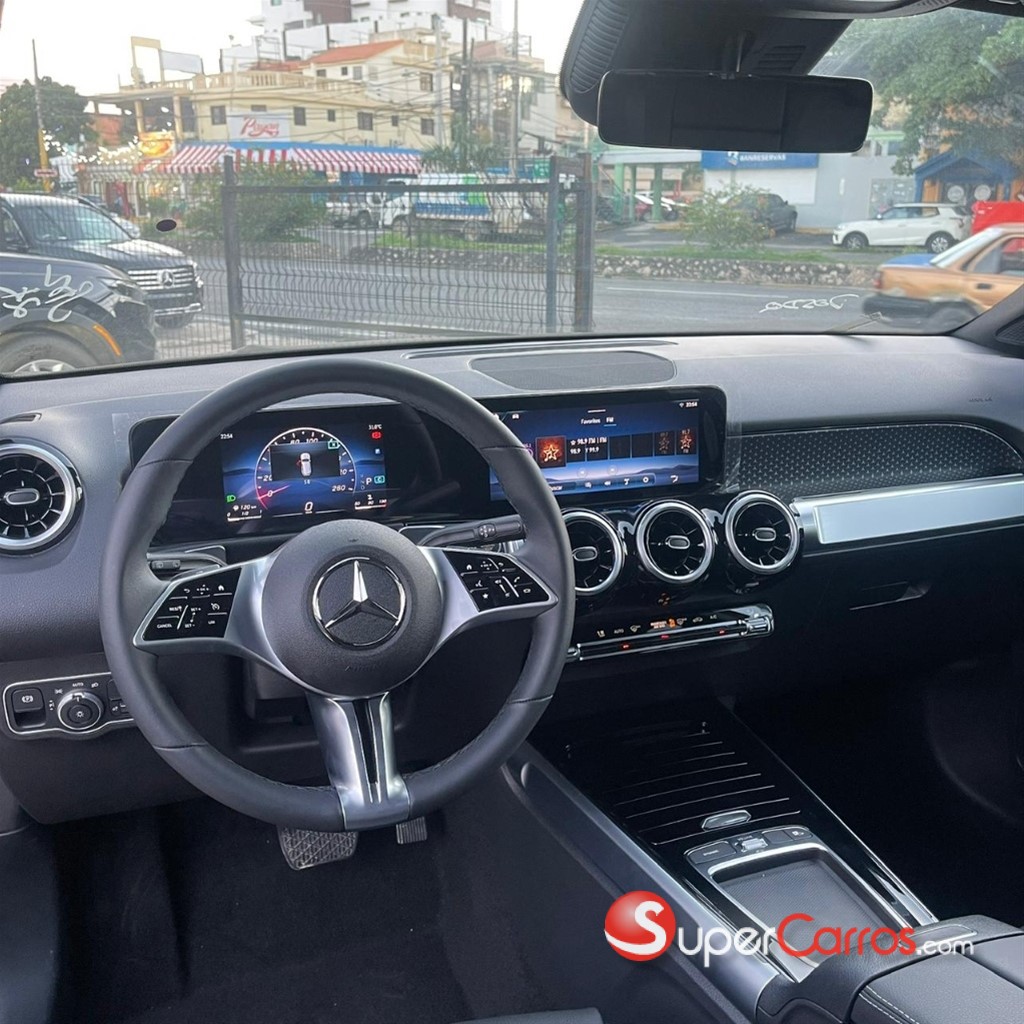 2026 Mercedes-Benz Clase GLB 200 Progressive — foto 9 / 12