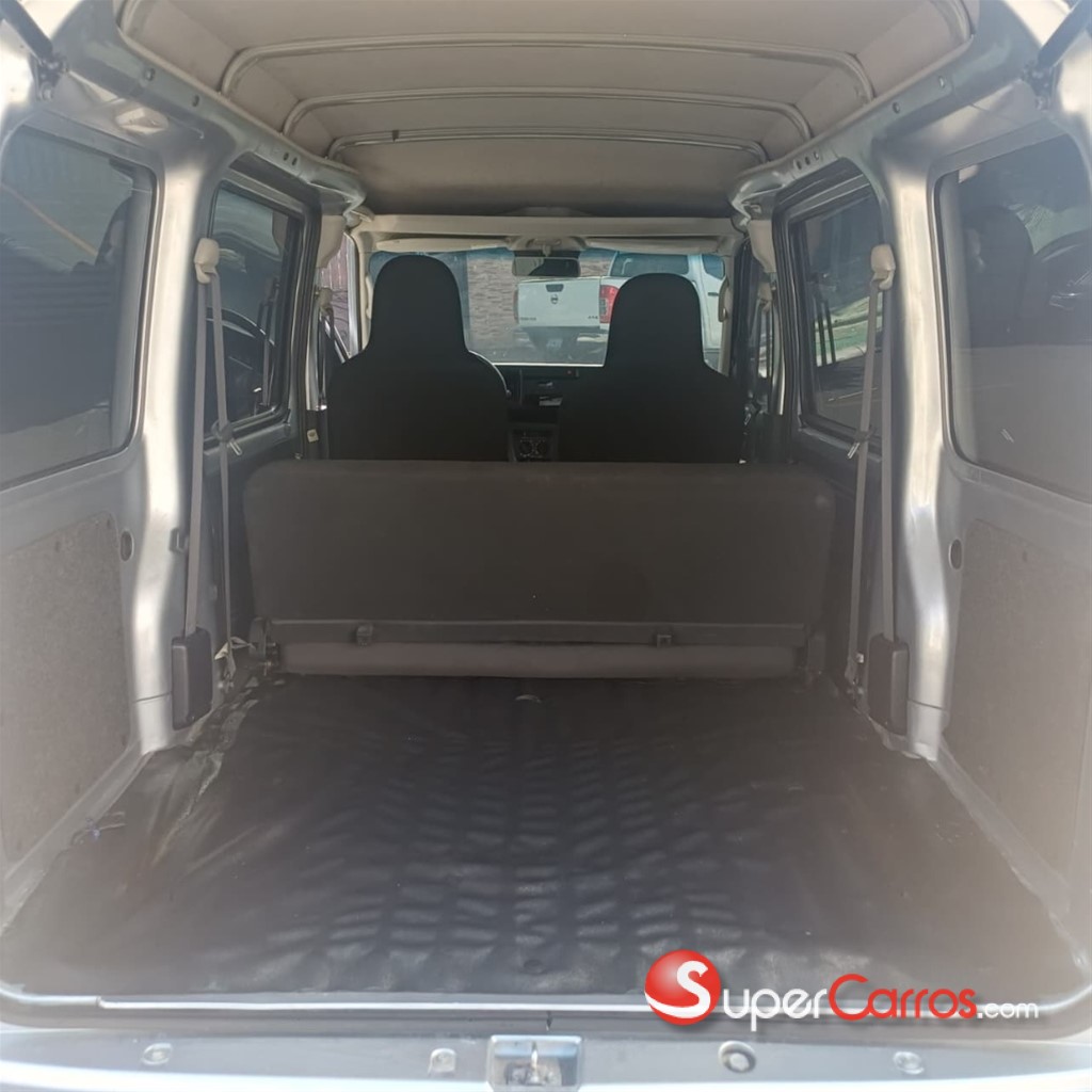 2019 Daihatsu Hijet — foto 2 / 8