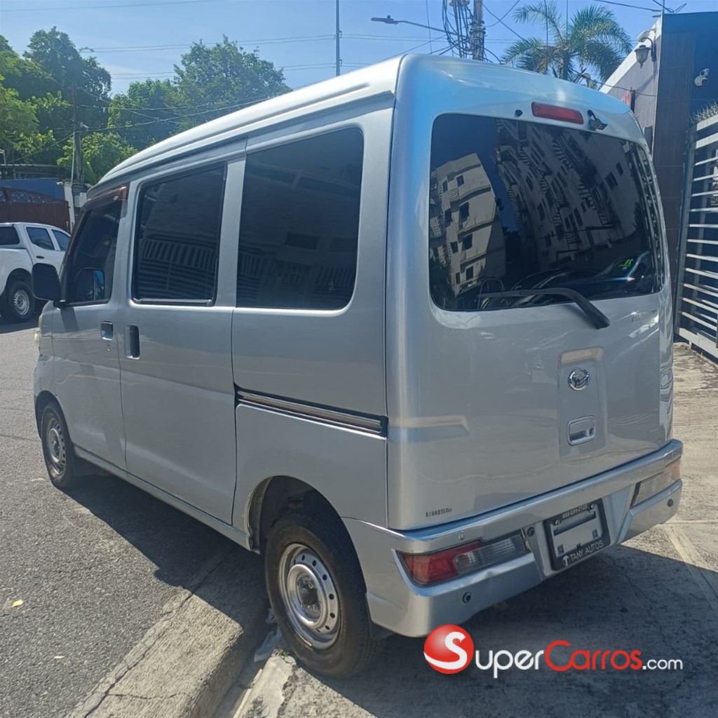 2019 Daihatsu Hijet — foto 7 / 8