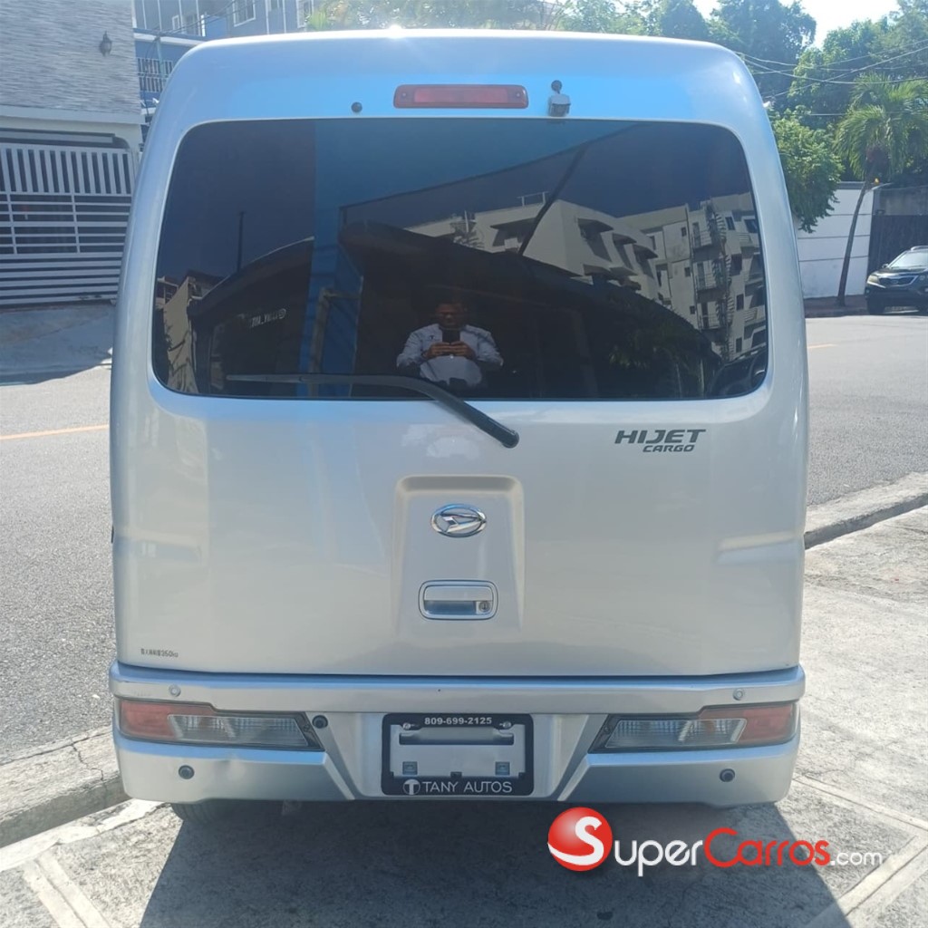 2019 Daihatsu Hijet — foto 8 / 8