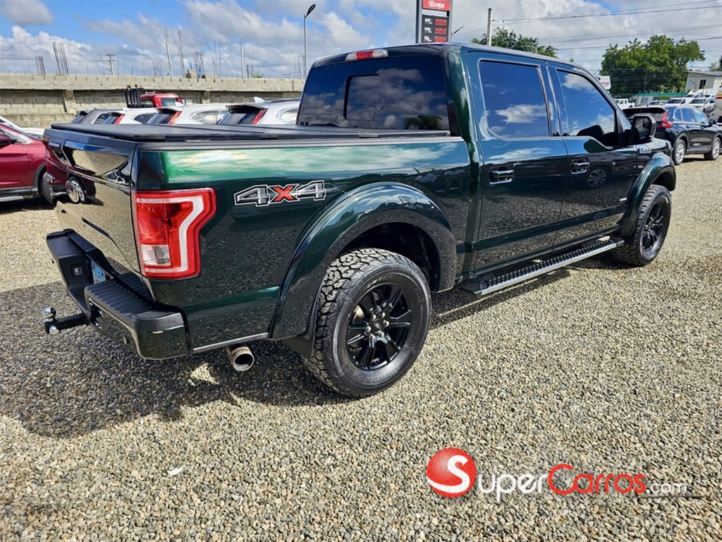 2015 Ford F 150 XLT — foto 3 / 12