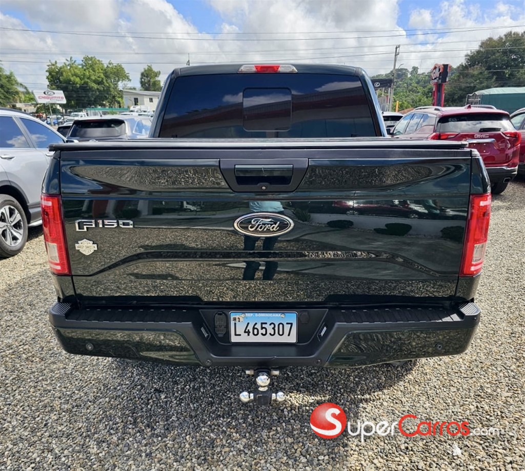 2015 Ford F 150 XLT — foto 4 / 12