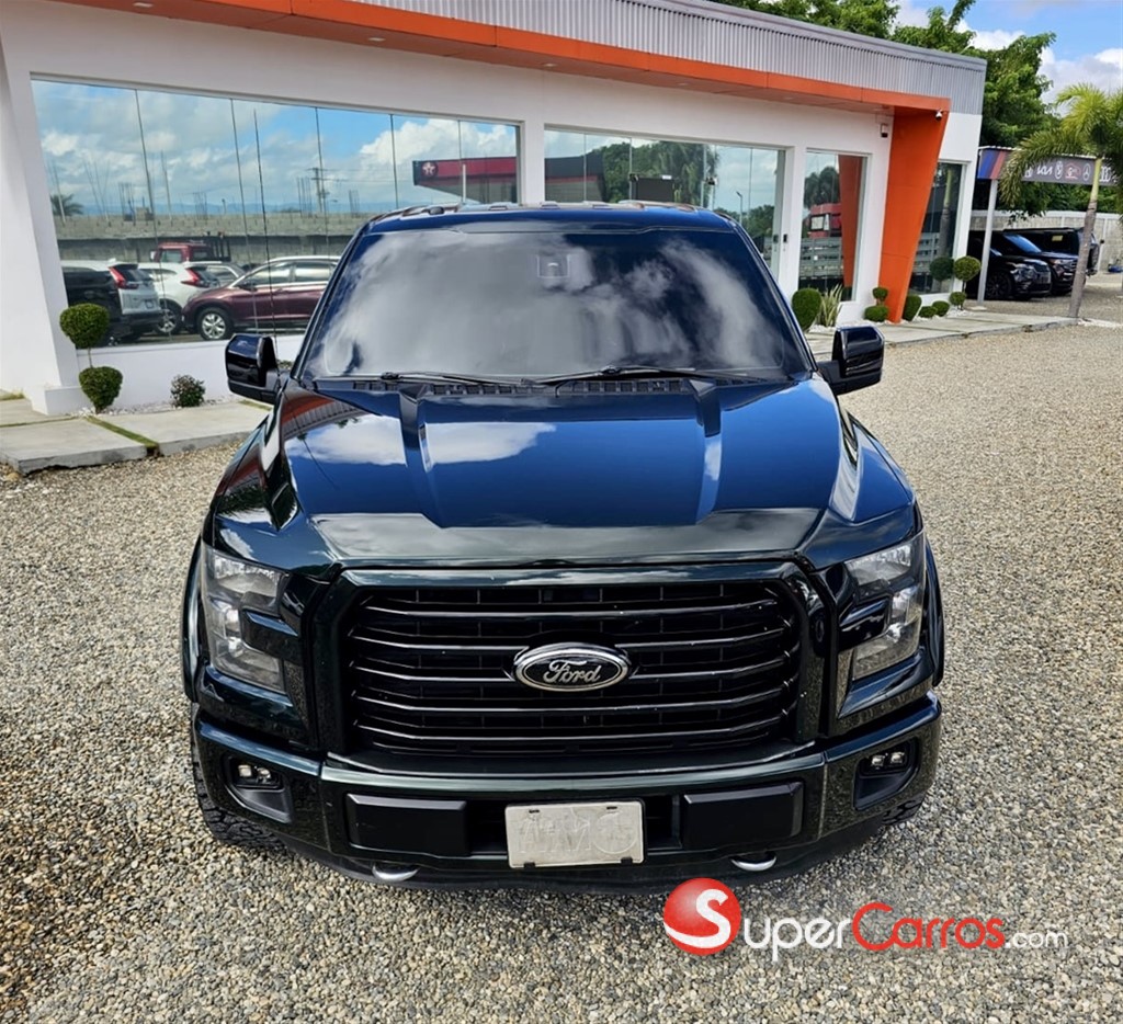 2015 Ford F 150 XLT — foto 5 / 12