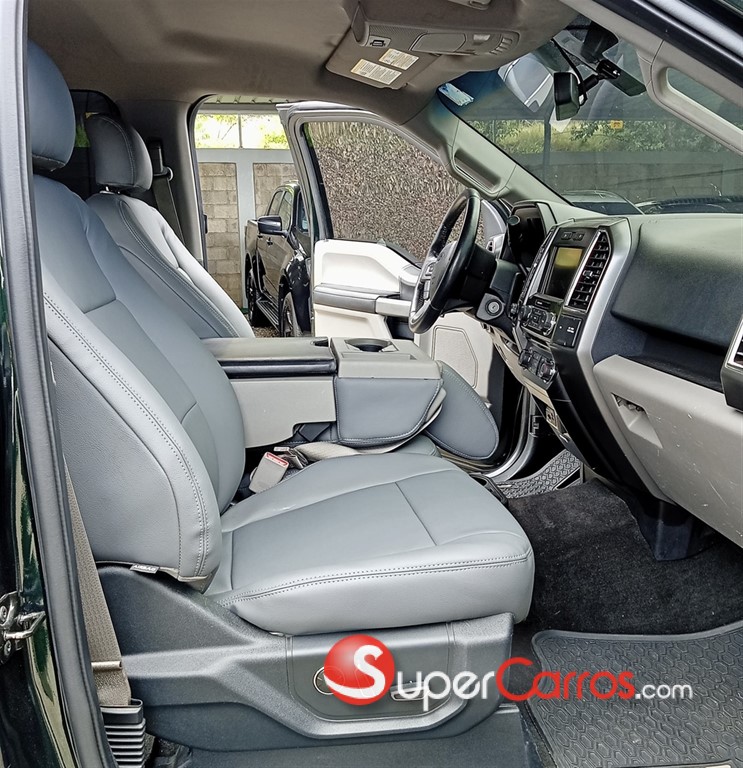 2015 Ford F 150 XLT — foto 9 / 12