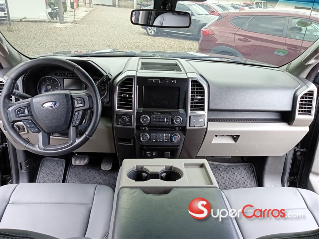 2015 Ford F 150 XLT — foto 12 / 12