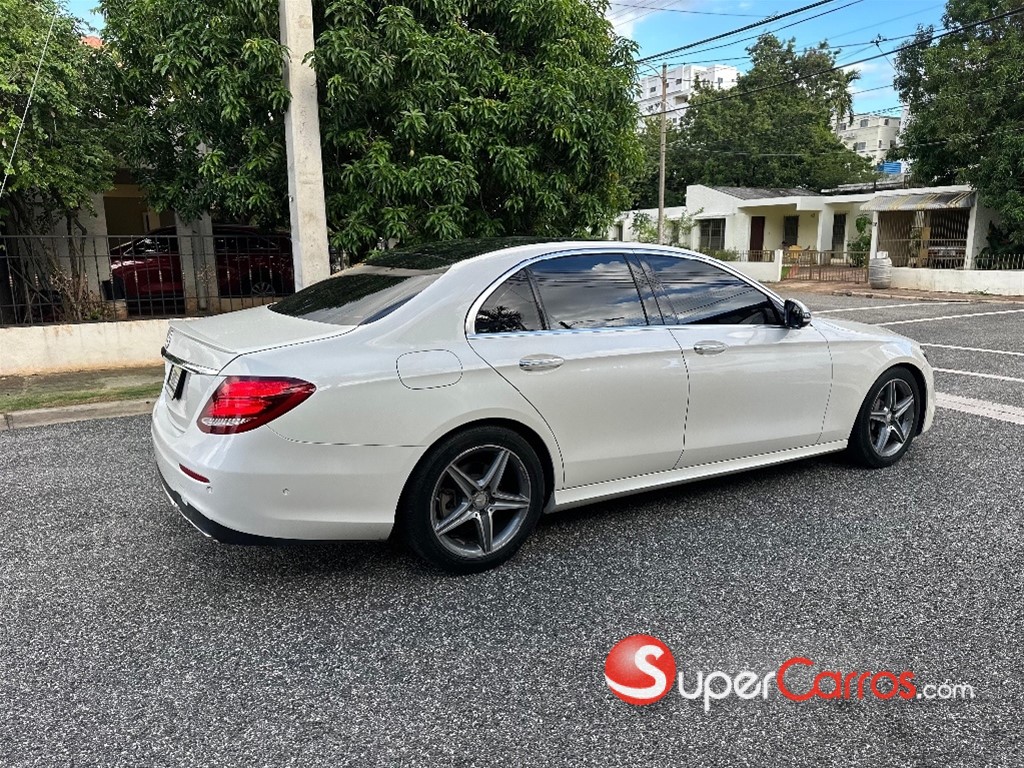 2017 Mercedes-Benz Clase E 300 — foto 5 / 9