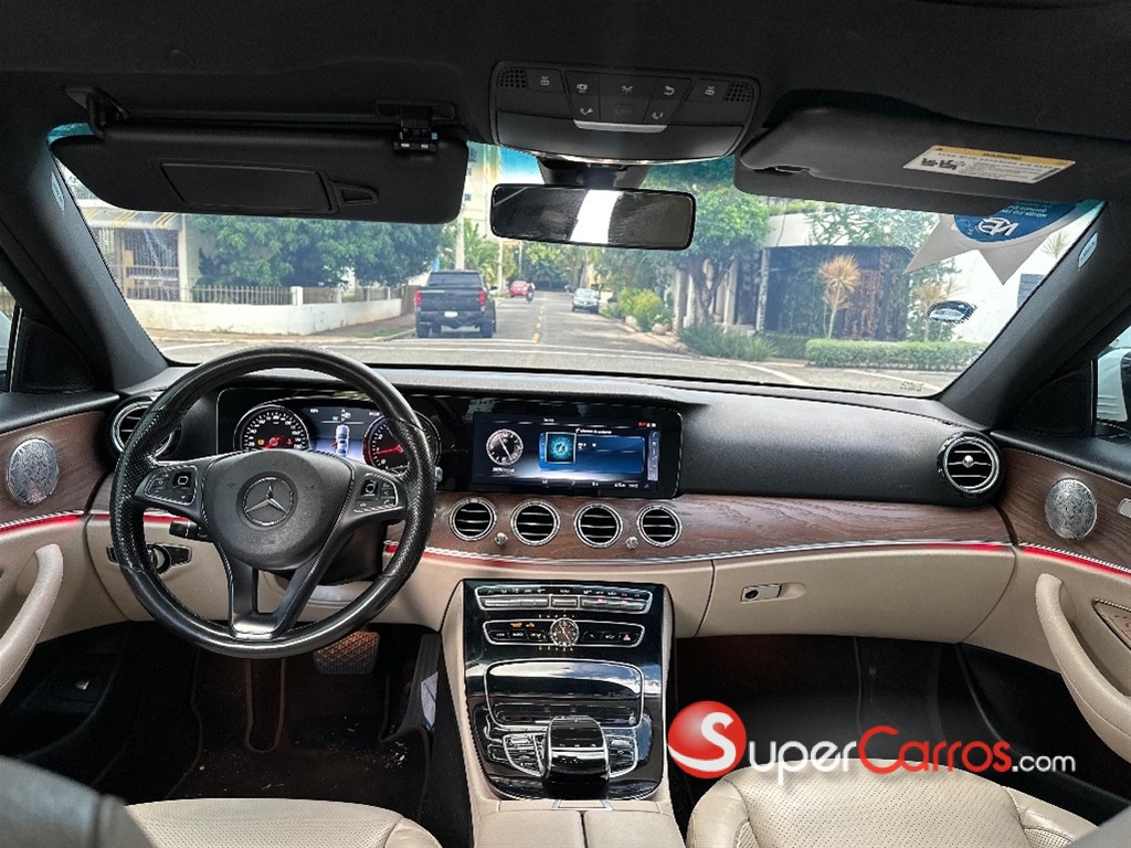 2017 Mercedes-Benz Clase E 300 — foto 7 / 9
