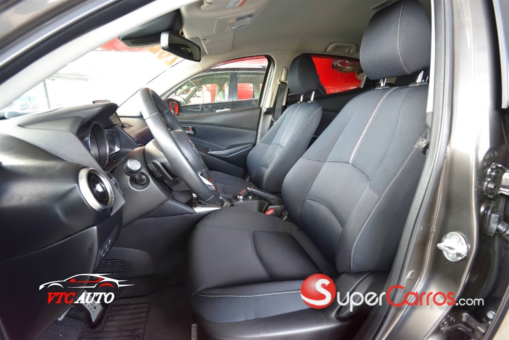 2020 Mazda Demio — foto 7 / 10