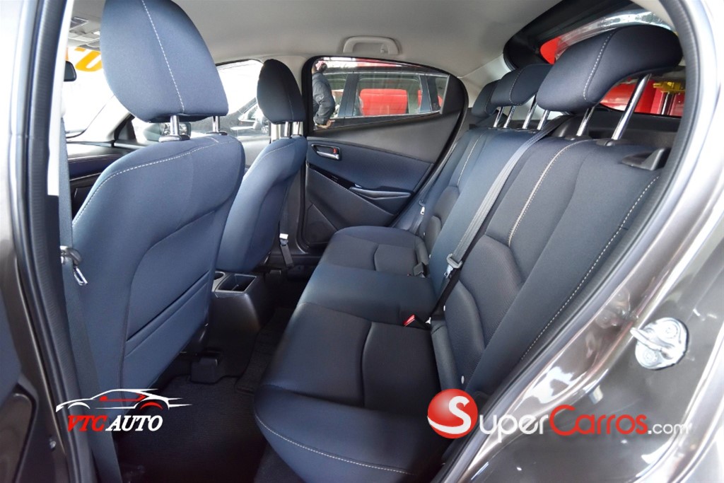 2020 Mazda Demio — foto 8 / 10