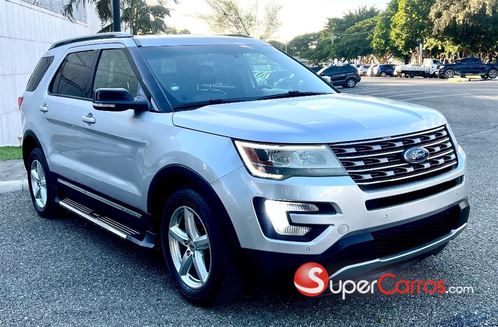 2016 Ford Explorer XLT 4WD — foto 4 / 12