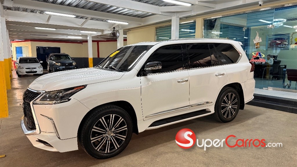 2016 Lexus LX 570 — foto 3 / 12