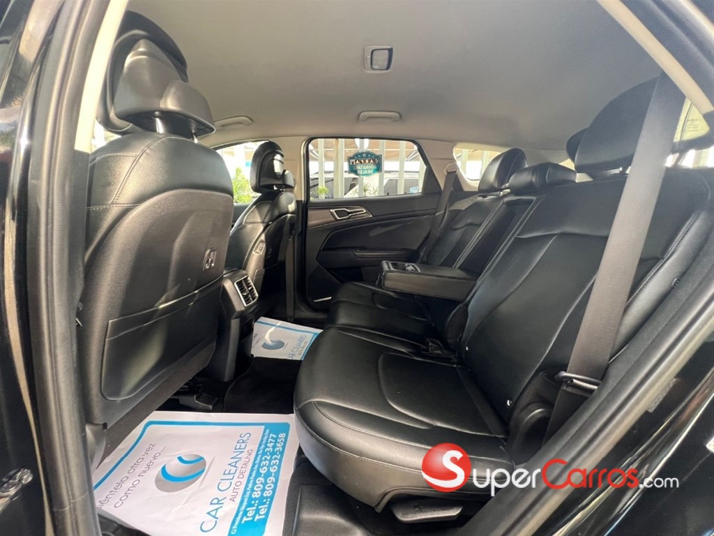 2023 Kia Sportage EX — foto 6 / 10