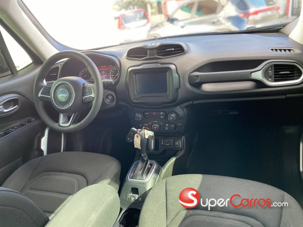 2020 Jeep Renegade Latitude — foto 2 / 12