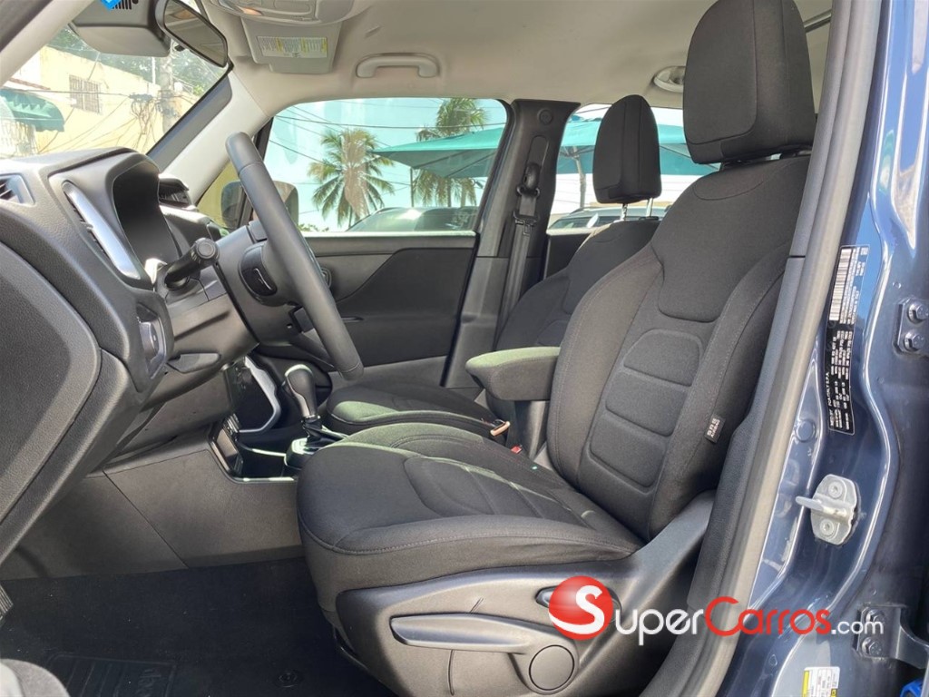 2020 Jeep Renegade Latitude — foto 7 / 12