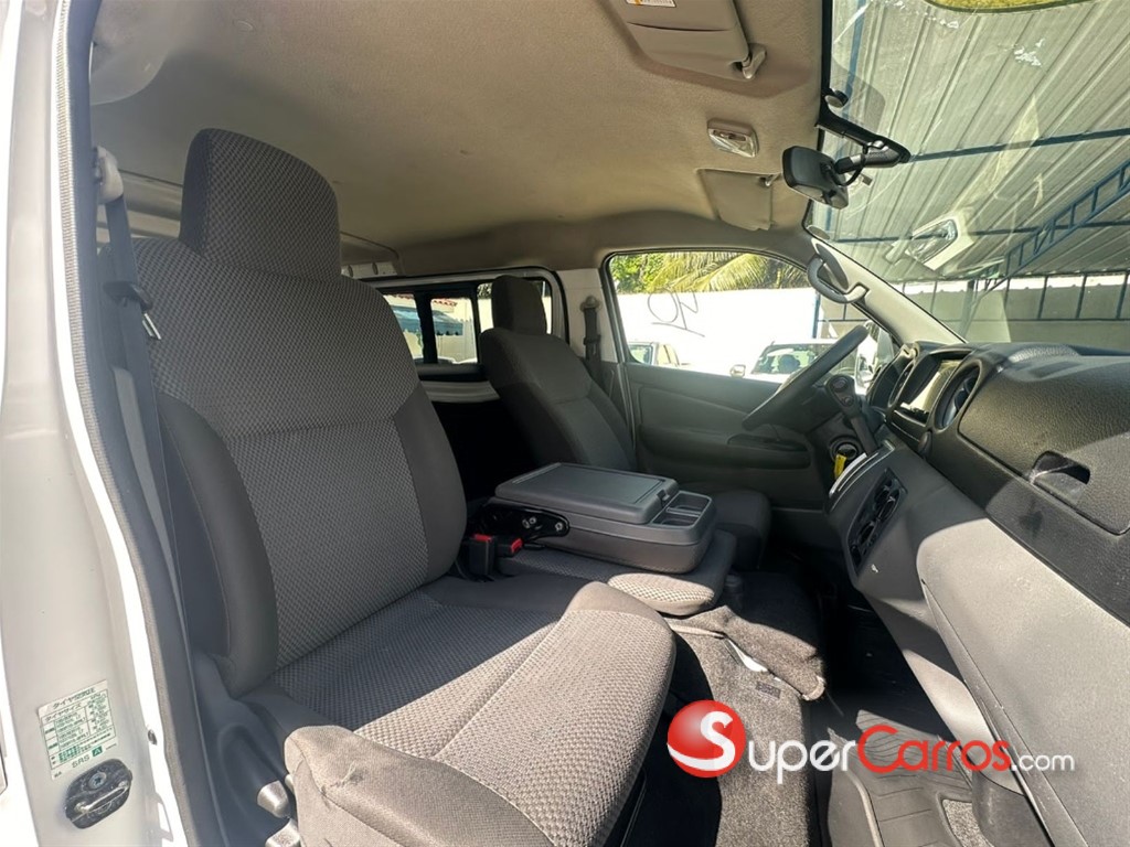2020 Nissan Caravan — foto 4 / 12