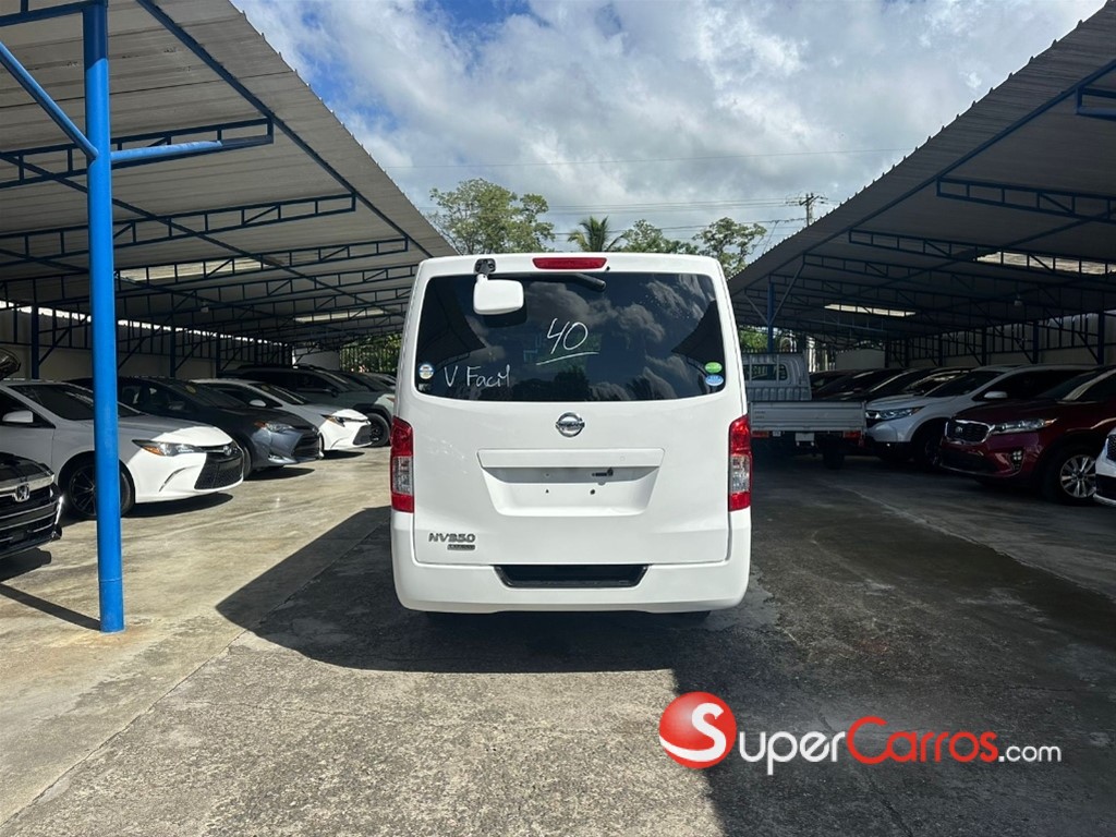 2020 Nissan Caravan — foto 9 / 12