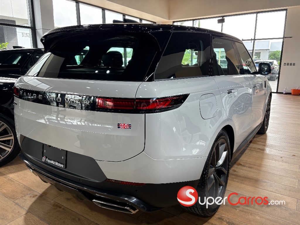 2025 Land Rover Range Rover SE — foto 4 / 11