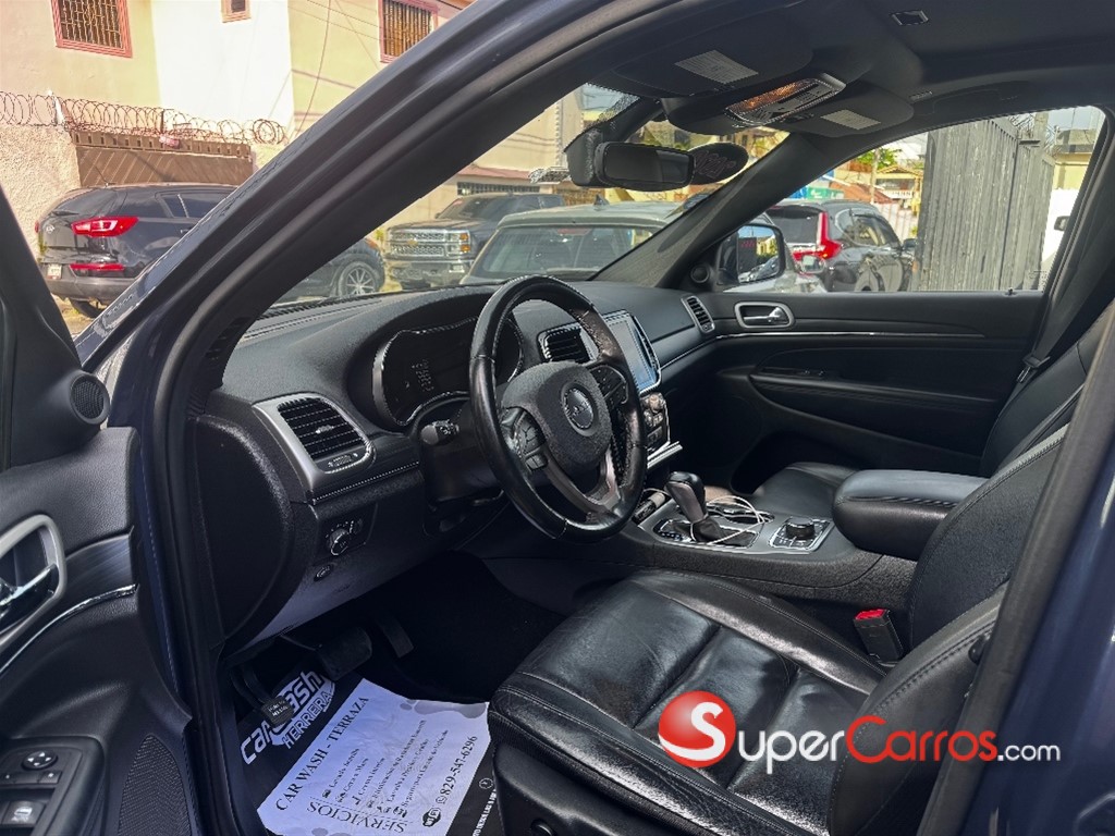 2020 Jeep Grand Cherokee Limited 4x4 — foto 8 / 12