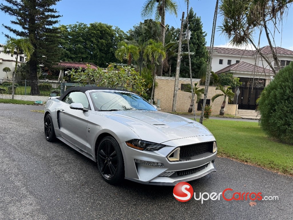 2018 Ford Mustang Ecoboost — foto 2 / 10