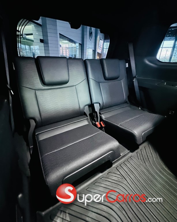 2025 Toyota Land Cruiser Prado Adventure First Edition — foto 9 / 12