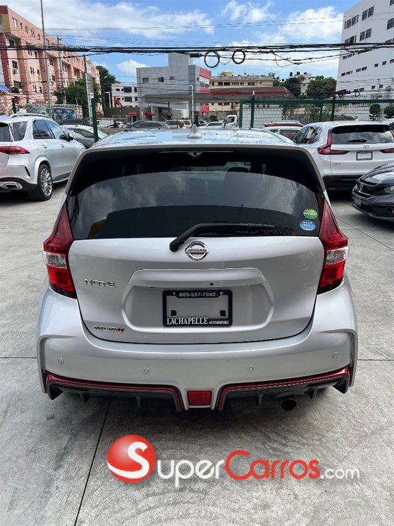 2020 Nissan Note Nismo — foto 7 / 12